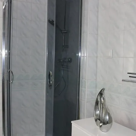 - Starowiejska 14 Apartment